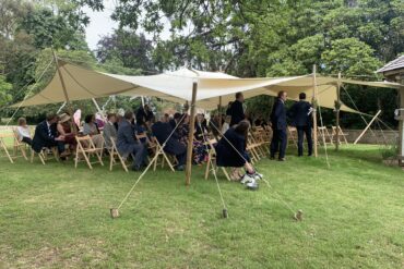 Can Live Wedding Musicians Play Outside?