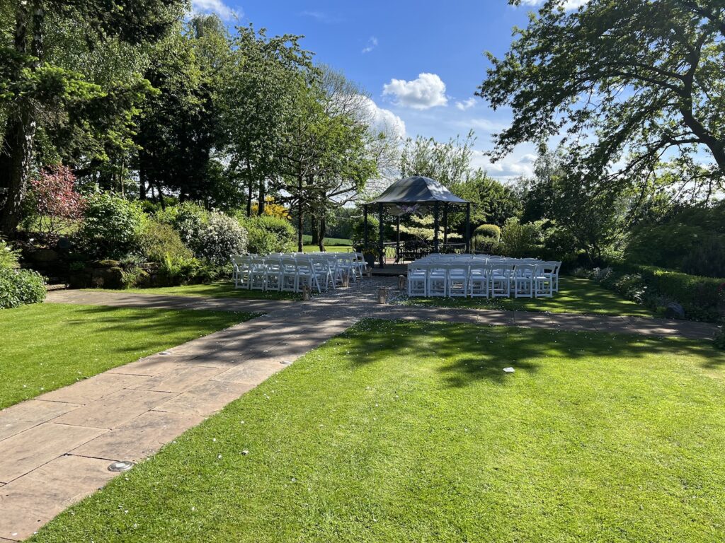 Outdoor Wedding 