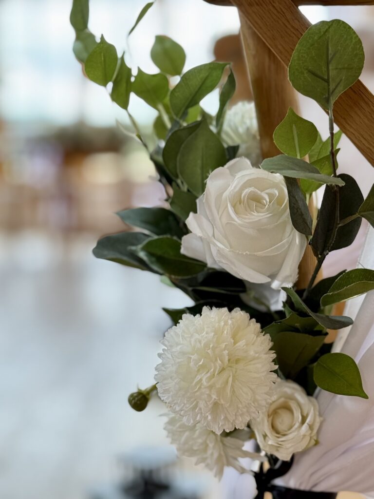Wedding florals at Hyde House in the Cotswolds