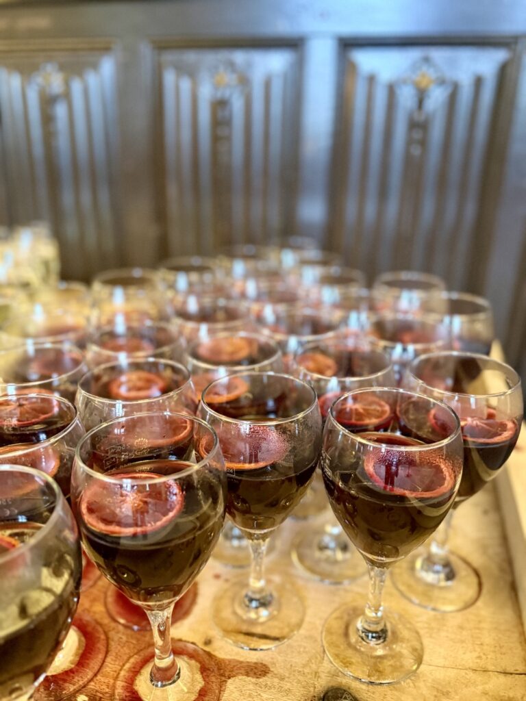 Daytime wedding musicians performing in Tortworth Court bar