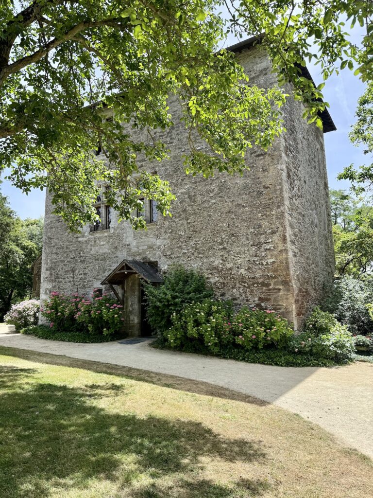 Château de Chanzé wedding venue in the Loire Valley, France.