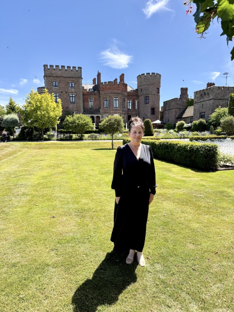 Anne Marie Humphries wedding cellist at Rowton Castle with daytime wedding music by JAM Duo